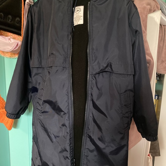 Team aquatic supplies parka. Used mildly and in a good condition. age 10-12. M - Picture 2 of 3